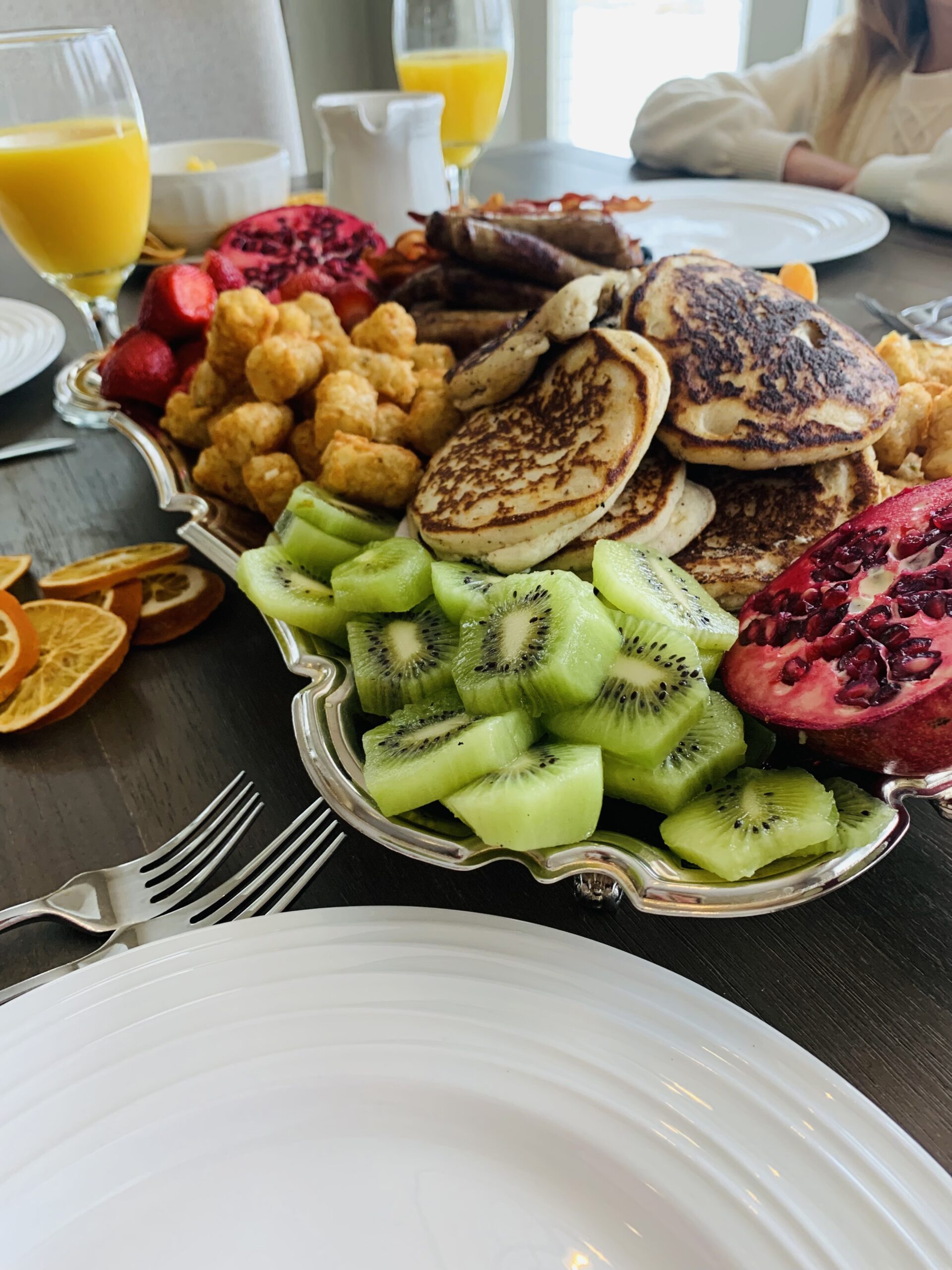 https://danimardesigns.com/wp-content/uploads/2022/12/simple-breakfast-charcuterie-board-scaled.jpg