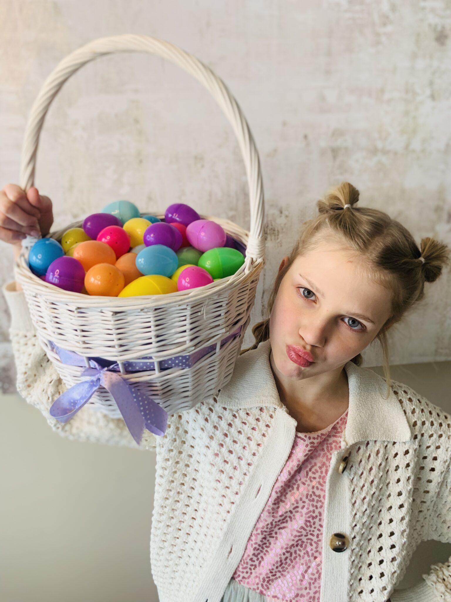 sweet-and-aesthetic-tween-girl-easter-basket-ideas