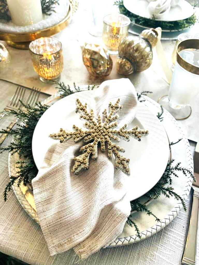 https://danimardesigns.com/wp-content/uploads/2023/09/silver-and-gold-christmas-table-ideas-768x1024.jpg